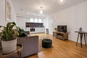 Modern apartment in West London, Barnet